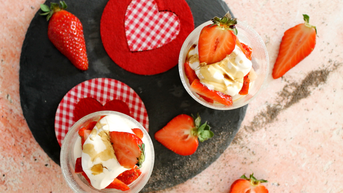 Strawberry yoghurt cream recipe