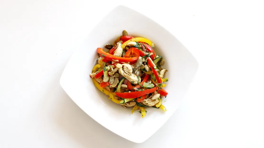 Chicken veggie wok with pumpkinseed oil