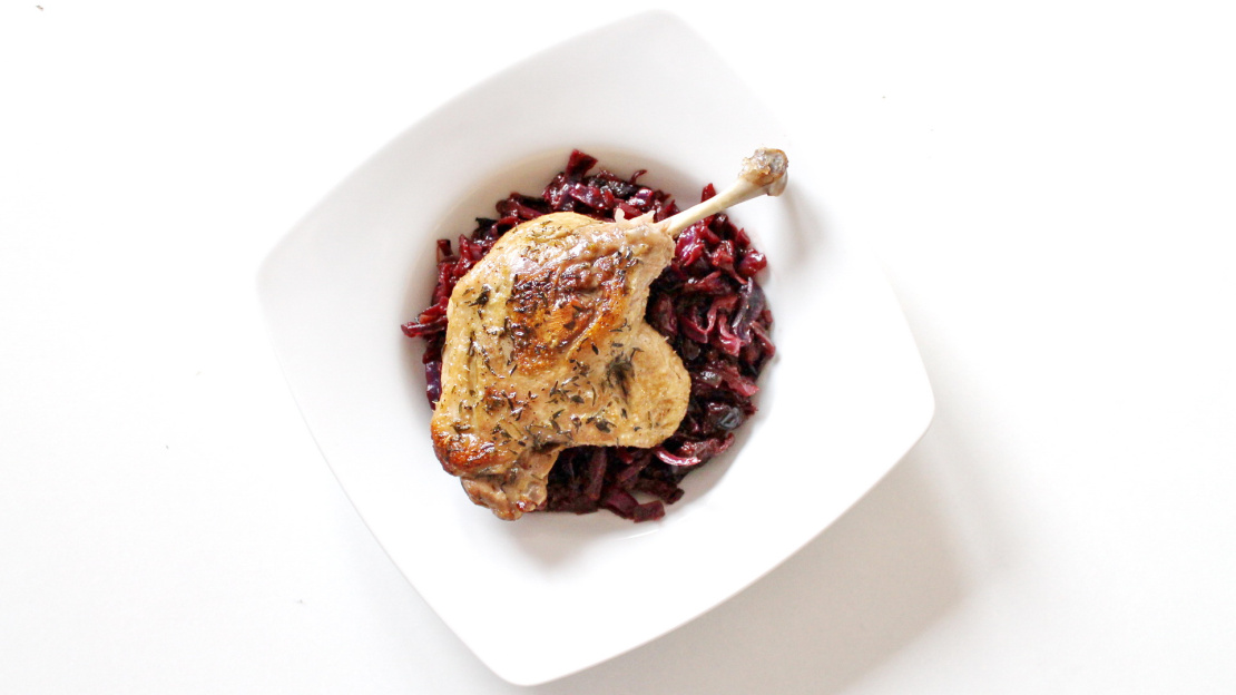Roasted duck leg with braised red cabbage