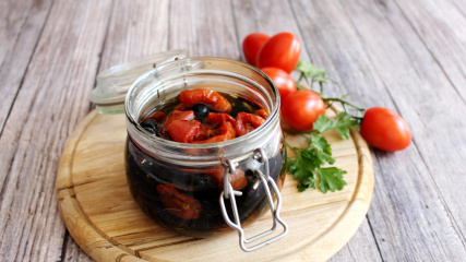 Slowly baked tomatoes recipe