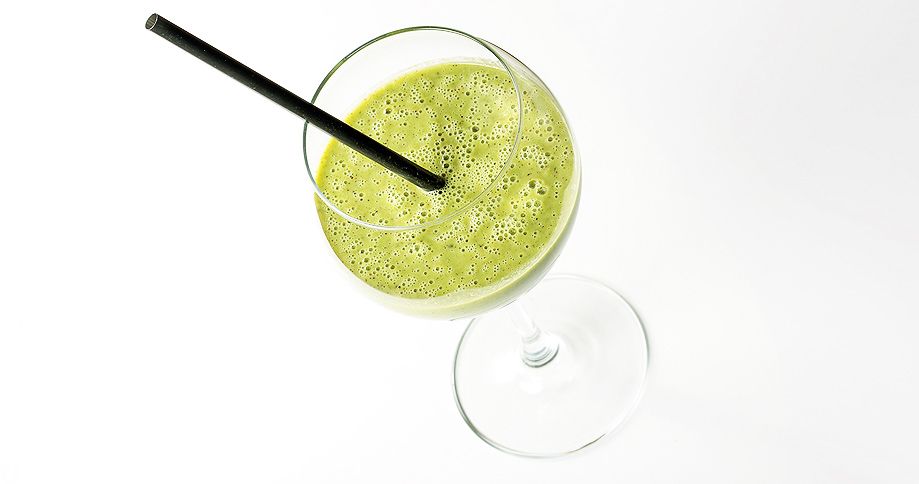 Pödör green smoothie with Pödör Flaxseed and Zweigelt Grape seed oils