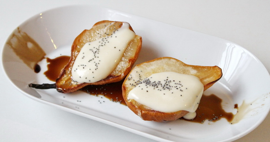 Baked pear with poppy seed oil recipe