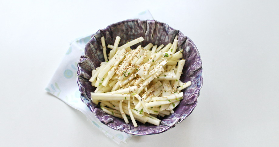 White summer radish salad with beer vinegar vinaigrette