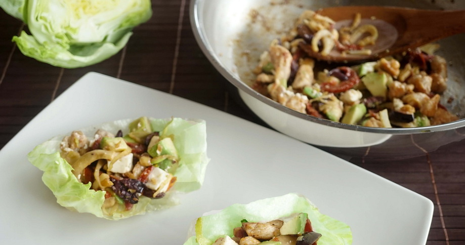 Chicken salad with caramelized fennels
