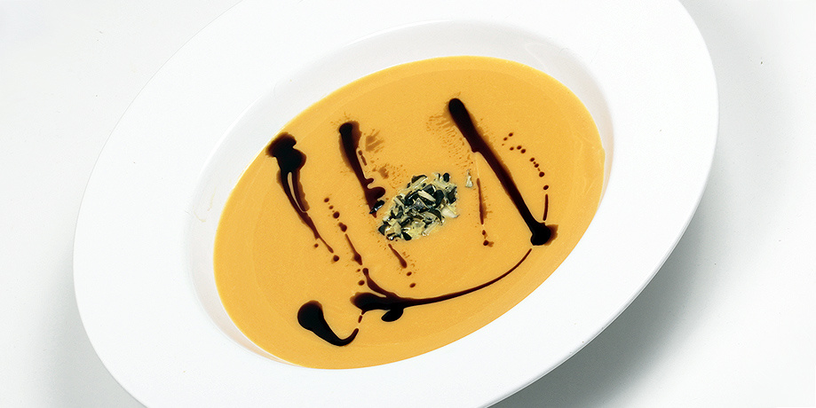 Pödör pumpkin cream soup with Pödör Pumpkin Seed Oil