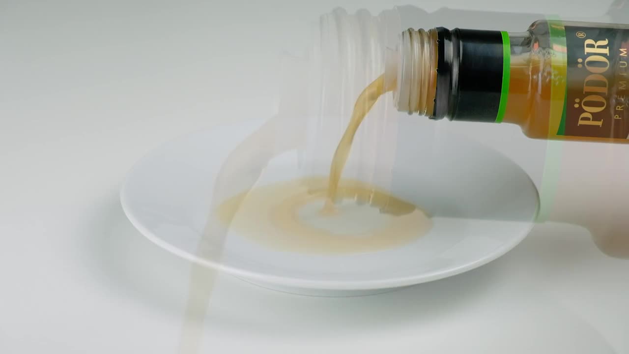 Organic apple vinegar