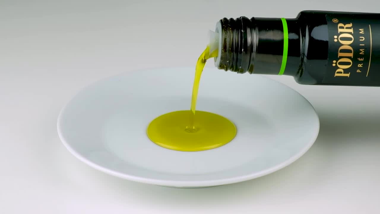 Organic hemp seed oil, cold-pressed