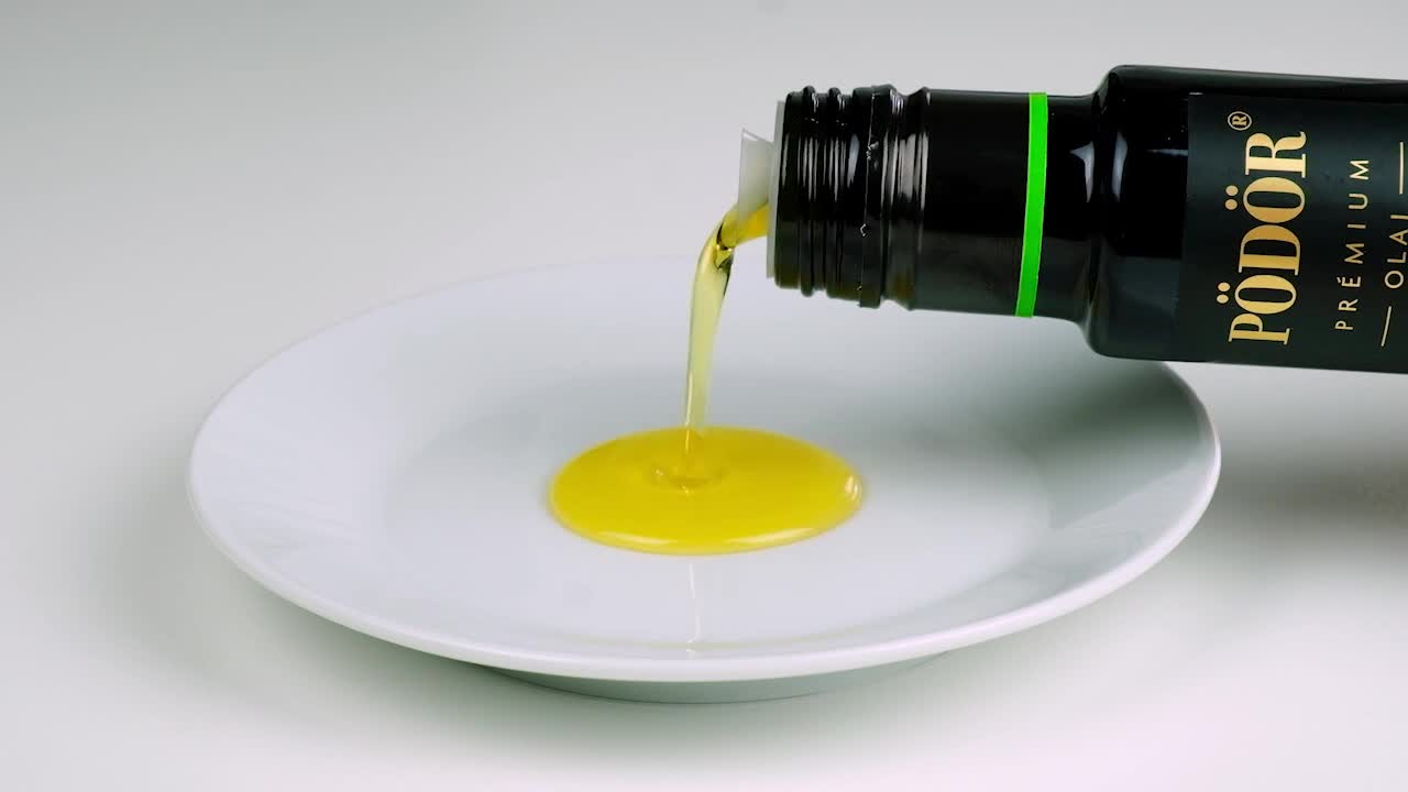 Tiger nut oil, cold-pressed